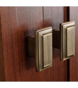 Витрина 2-х дверная Валенсия М2008 цвет орех Витрина 2-х дверная Валенсия М2008 цвет орех